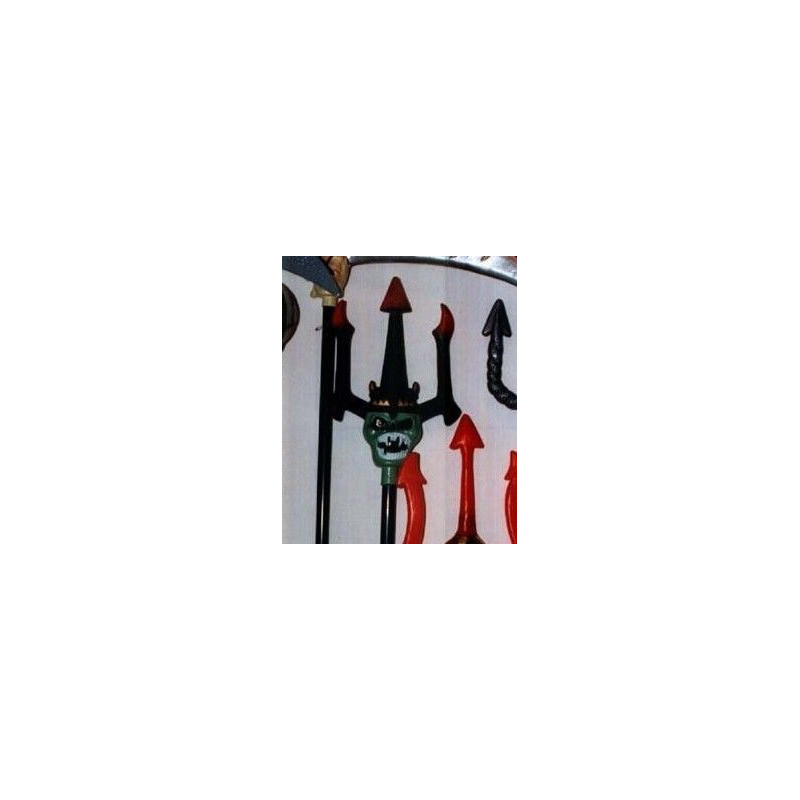 TRIDENTE CON CALAVERA VERDE