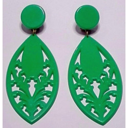 PENDIENTES LARGOS CALADOS PLASTICO FLAMENCA